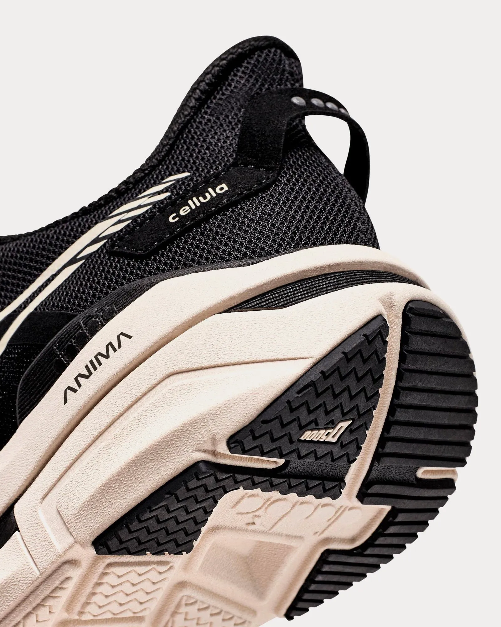 Cellula Black / Whisper White Running Shoes