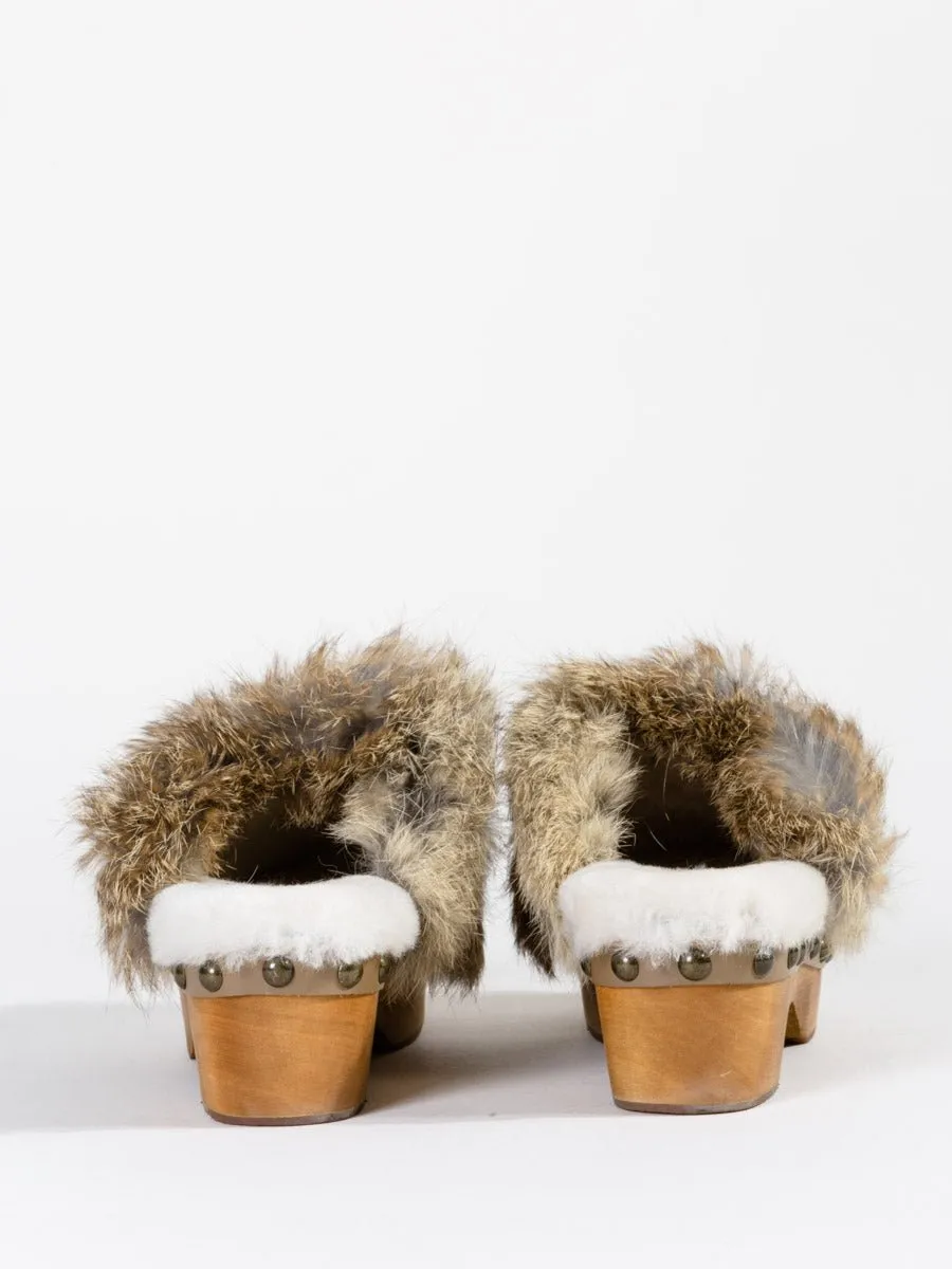 clog with rabbit trim