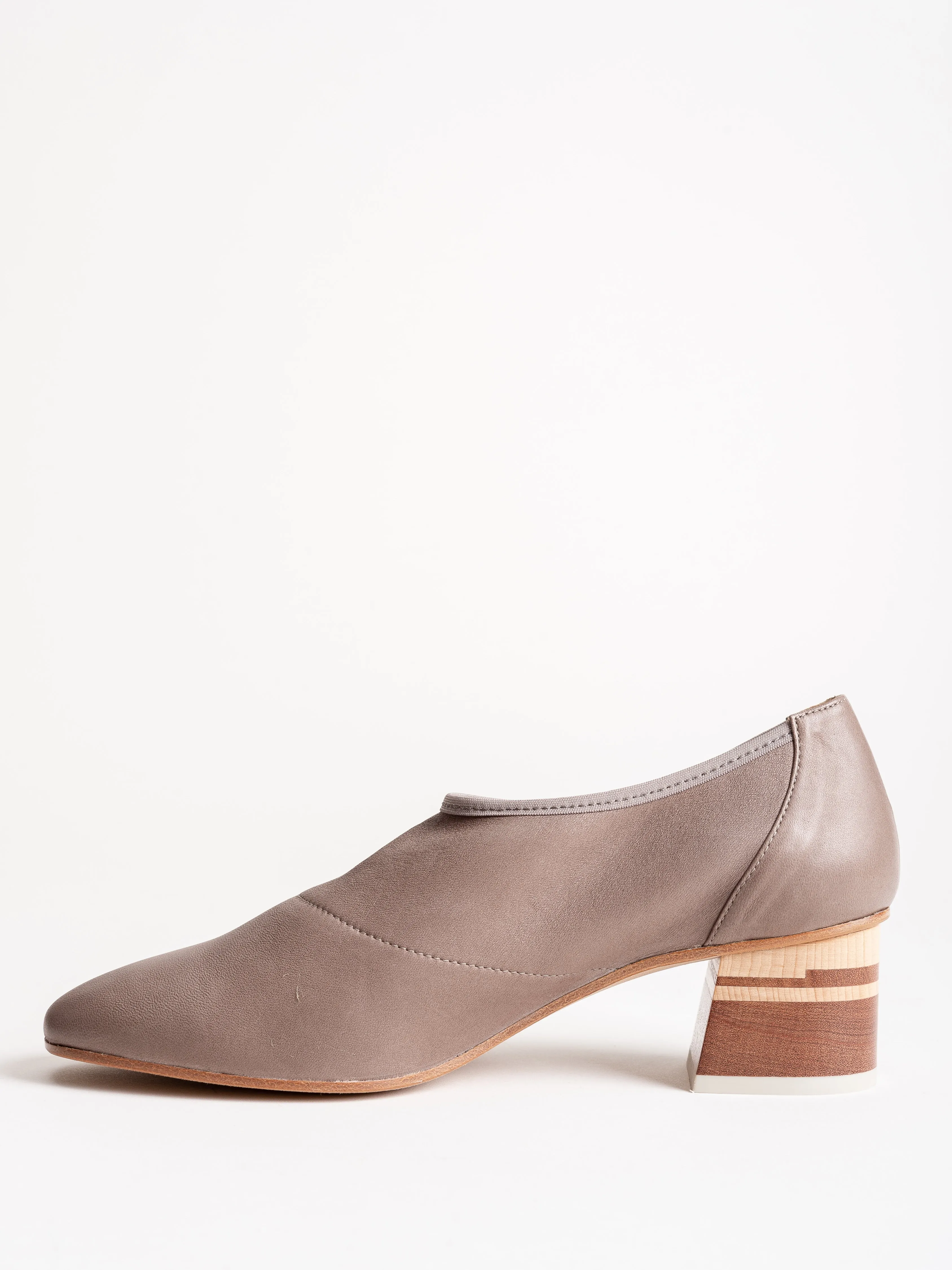 euclid heel - natural mousse
