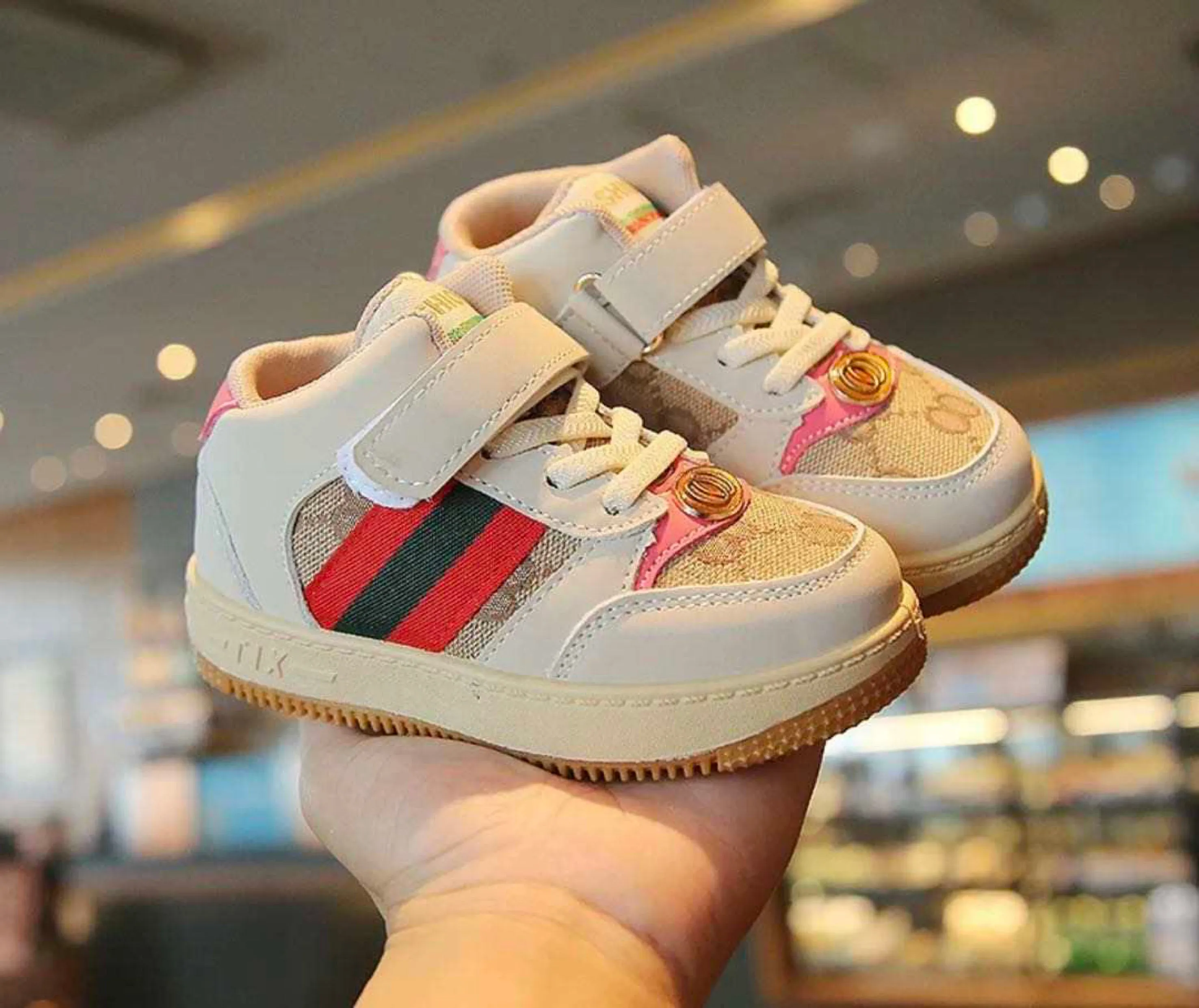 Gracie Sneaker