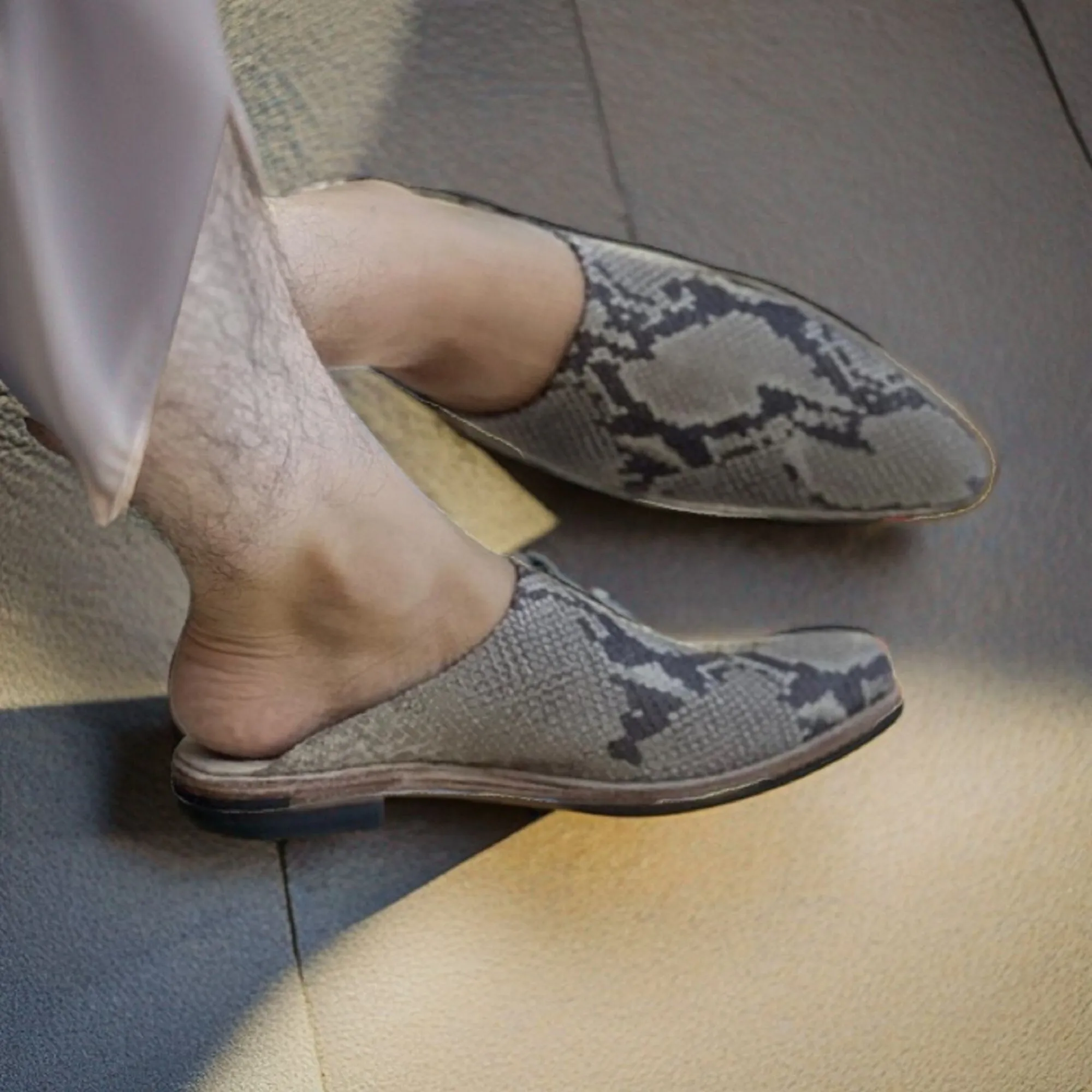 Handmade Genuine Snake Leather Texture Mules For Men Leather Slip On Stylish Mules Shoes