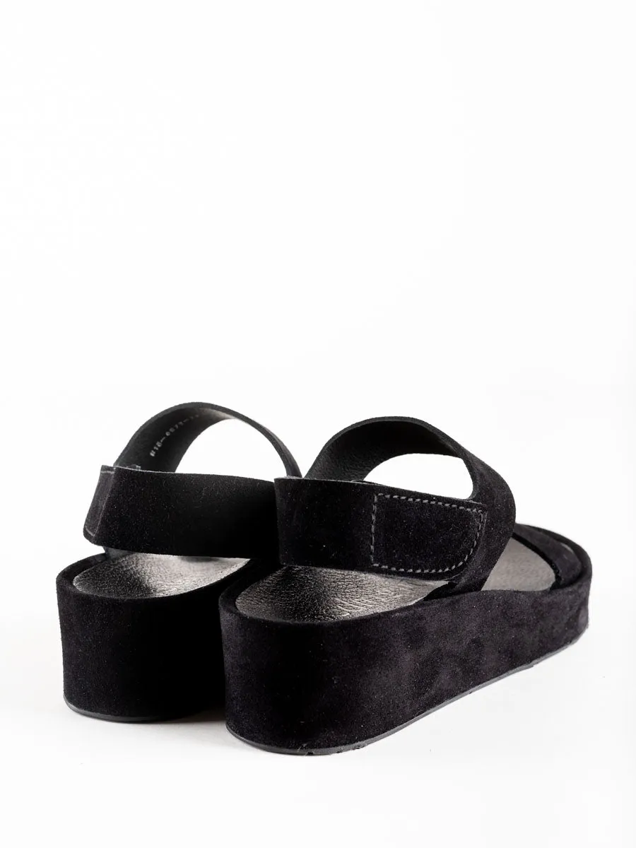 lacey wedge
