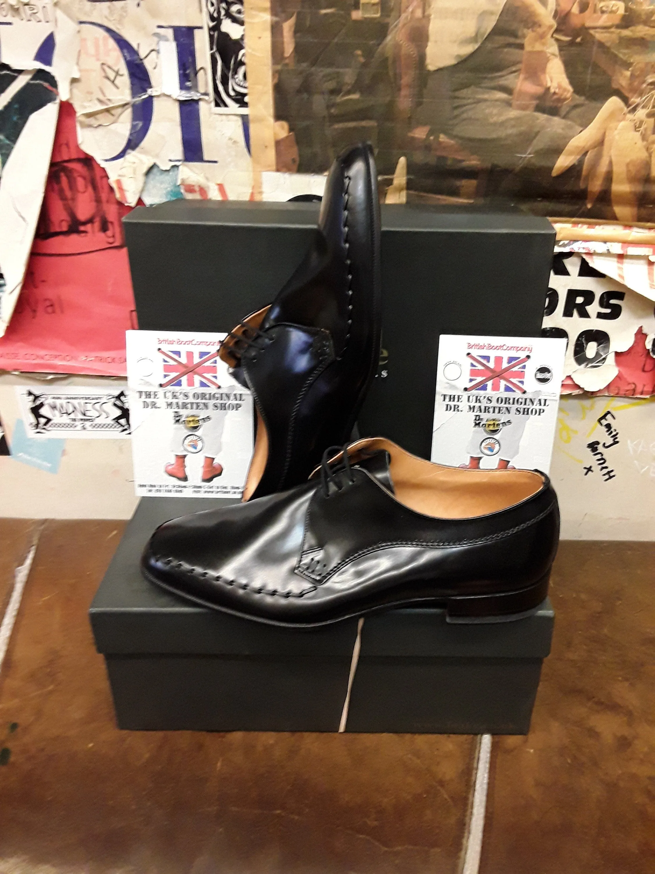 Loakes 761b Made in England 3 Hole Shoe Size 9.5