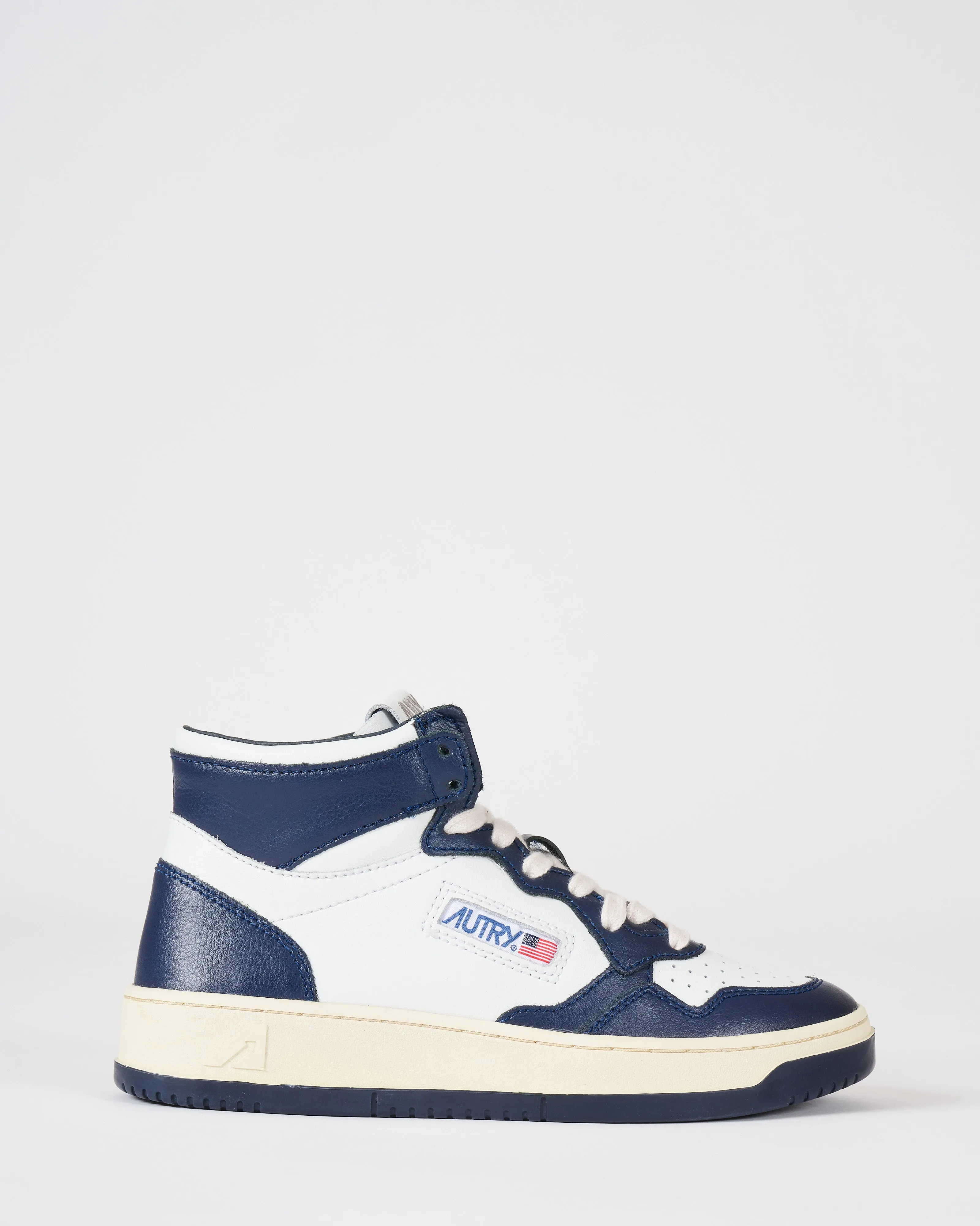 medalist mid sneaker