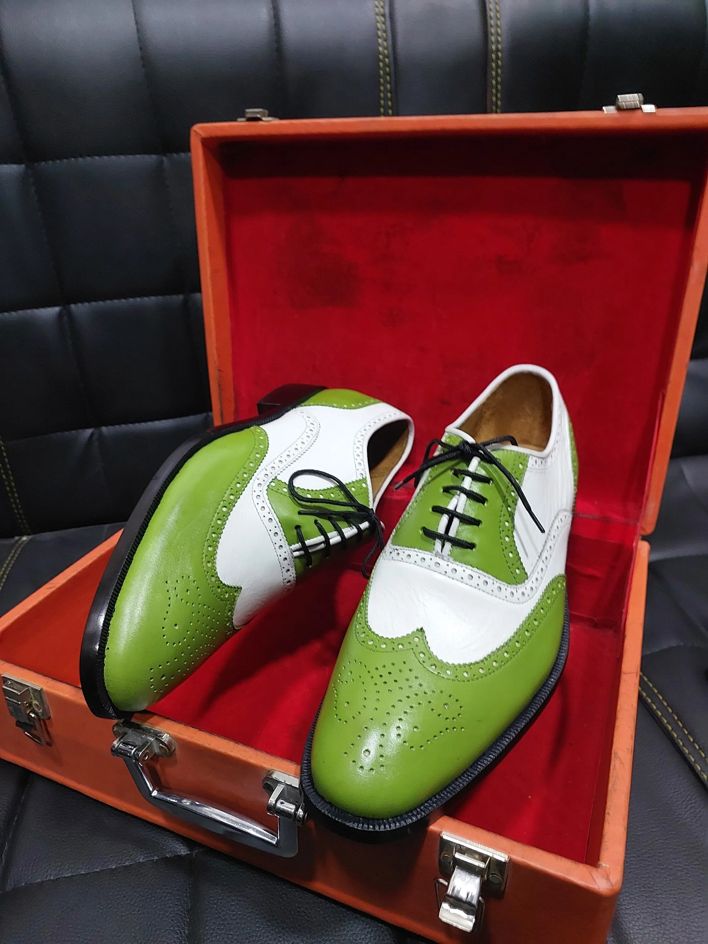 New Men's Handmade Formal Shoe  Leather Lace Up Stylish Wing Tip Dress & Formal Wear Shoes