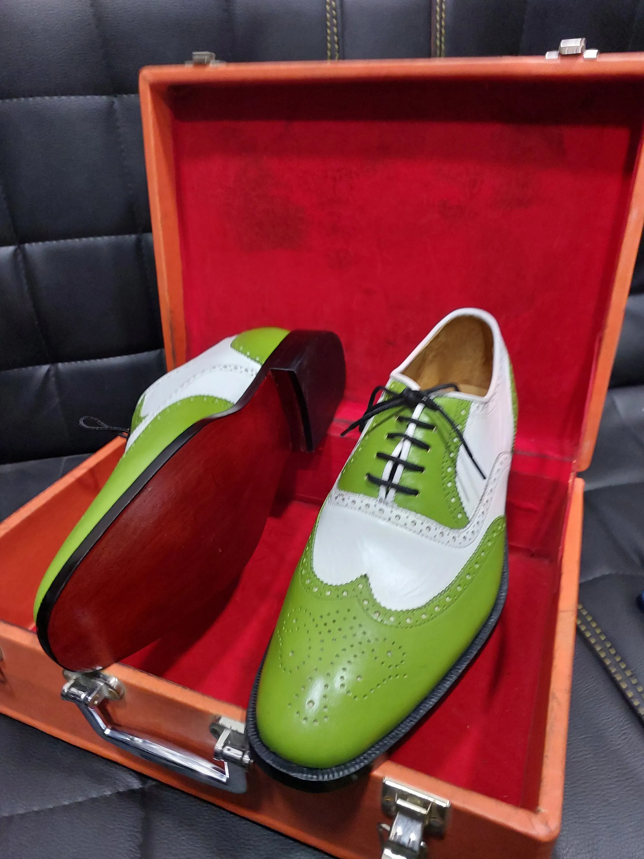 New Men's Handmade Formal Shoe  Leather Lace Up Stylish Wing Tip Dress & Formal Wear Shoes