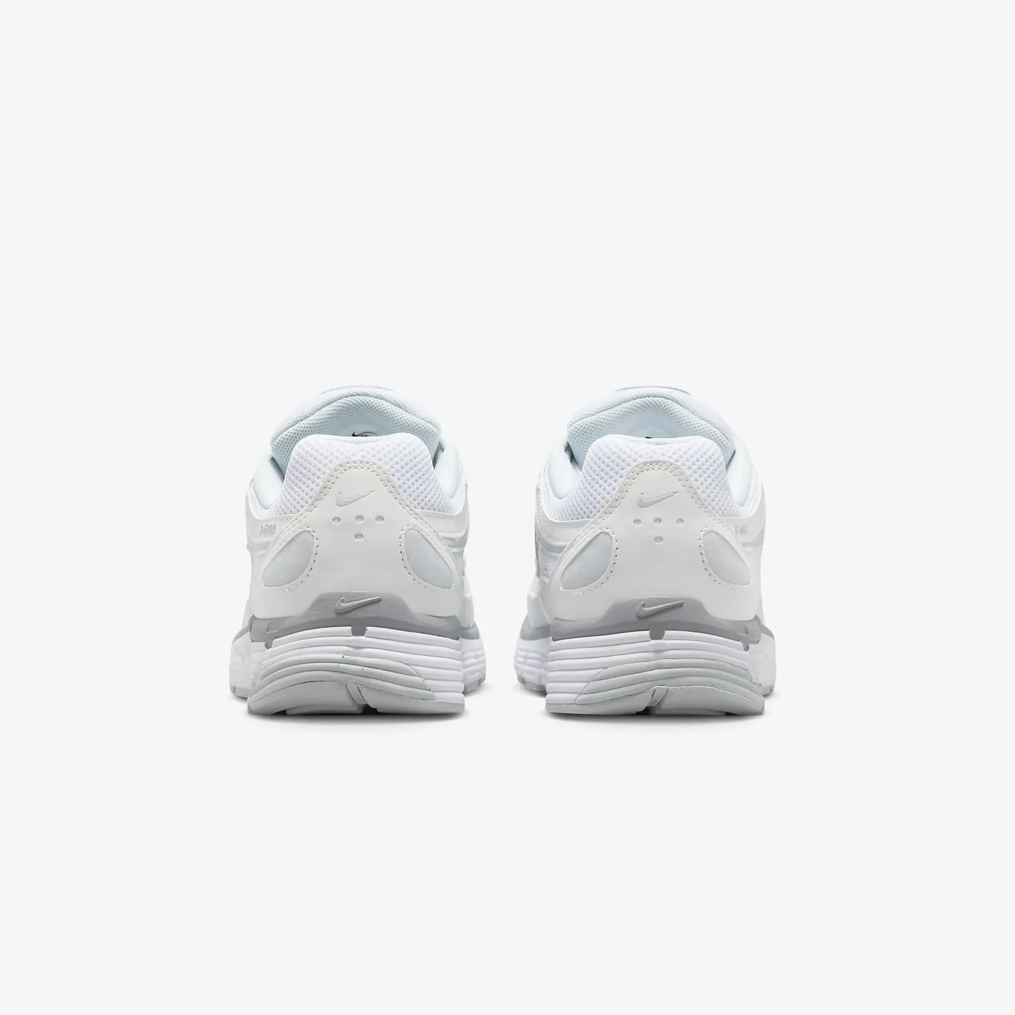 Nike | P-6000  { MTLC SUMMIT WHT/WHITE-PURE PLATINUM