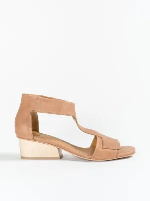 ollie sandal - tan